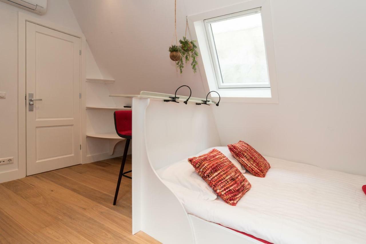 Saint Claire Studio'S Amsterdam Bagian luar foto