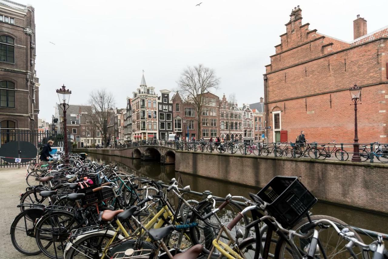Saint Claire Studio'S Amsterdam Bagian luar foto