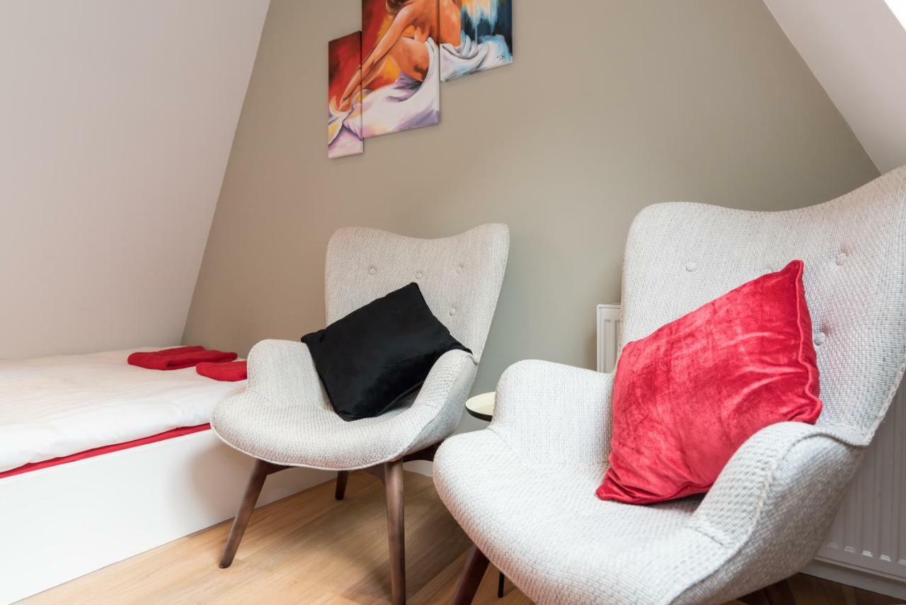 Saint Claire Studio'S Amsterdam Bagian luar foto